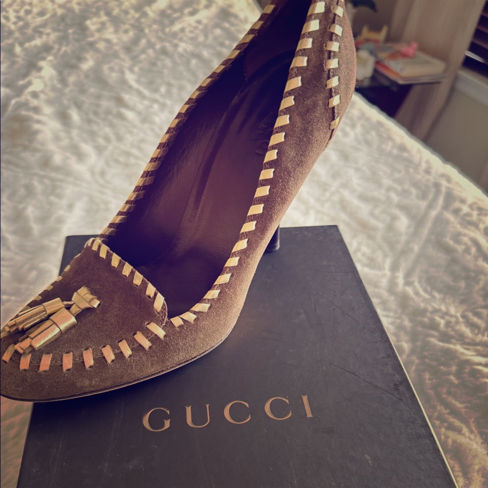 Gucci suede plump